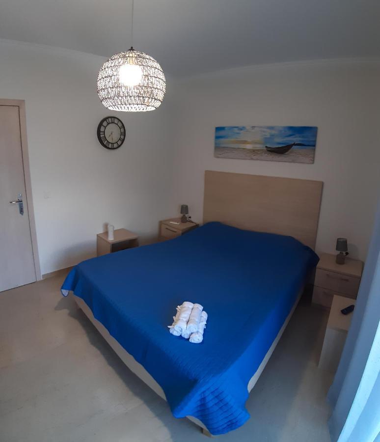 Central Apartment Near The Beach With Huge Private Terrace Loutraki  Luaran gambar