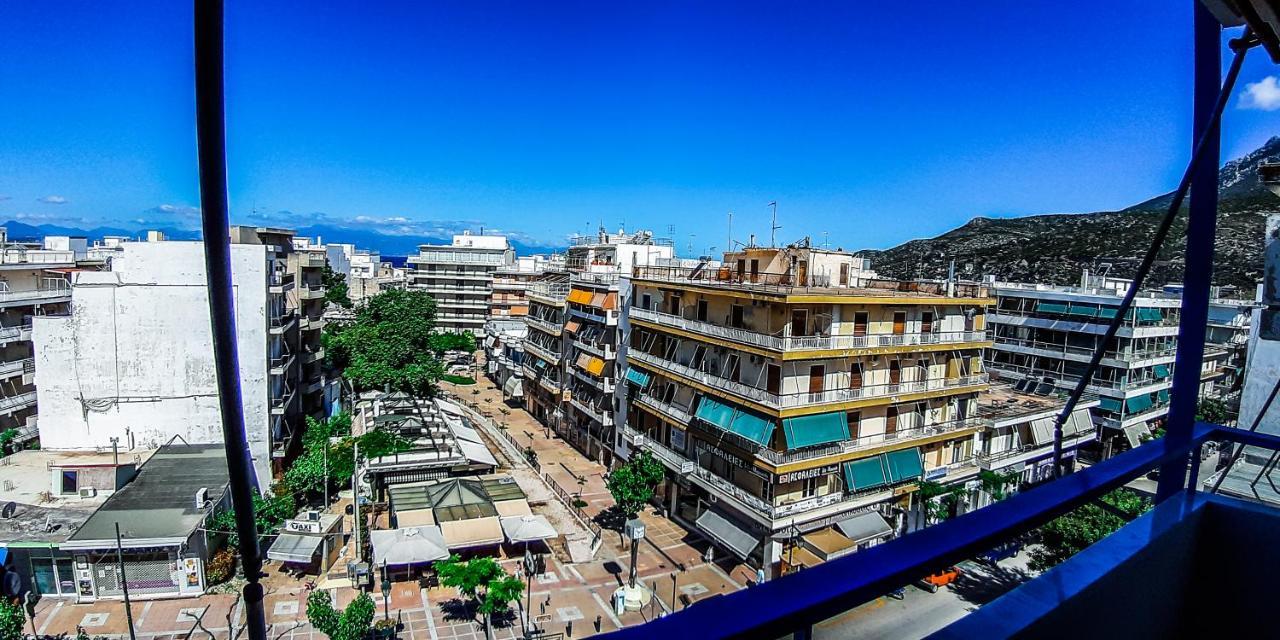 Central Apartment Near The Beach With Huge Private Terrace Loutraki  Luaran gambar