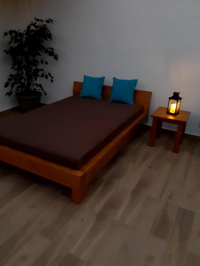 Central Apartment Near The Beach With Huge Private Terrace Loutraki  Luaran gambar
