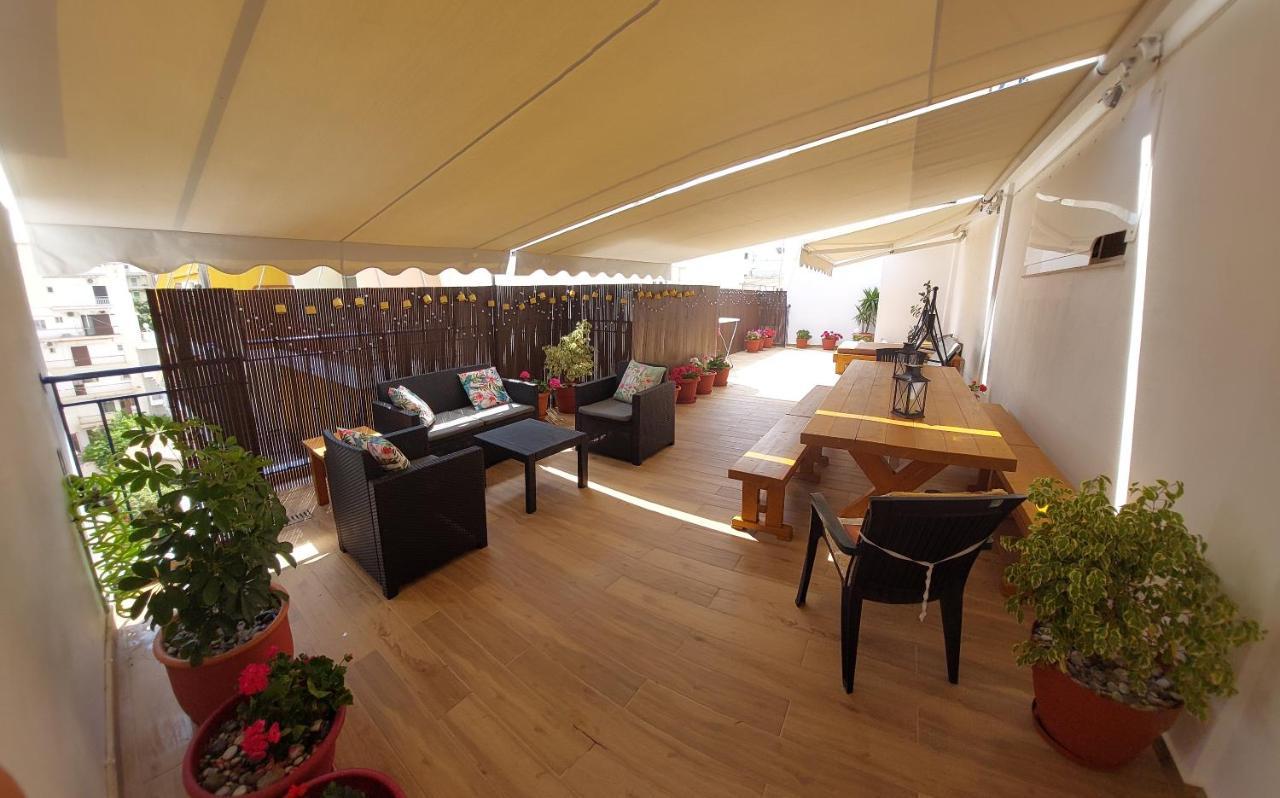 Central Apartment Near The Beach With Huge Private Terrace Loutraki  Luaran gambar