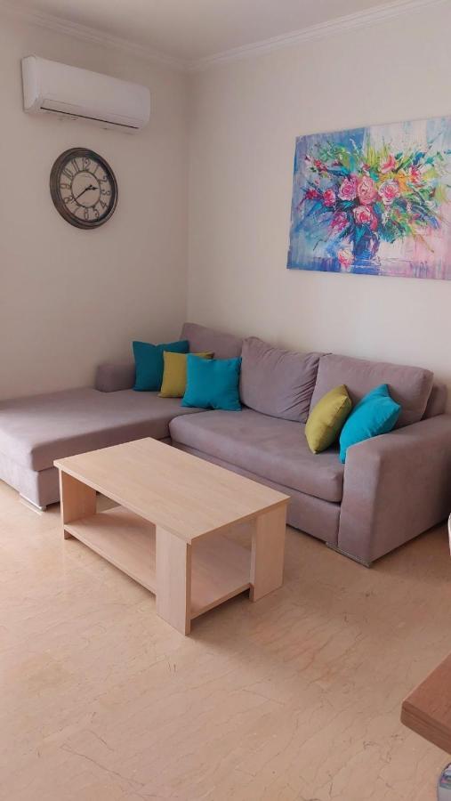 Central Apartment Near The Beach With Huge Private Terrace Loutraki  Luaran gambar